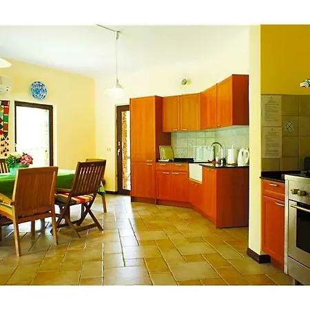 Sleeps 6 Pool Wifi * ギョジェク