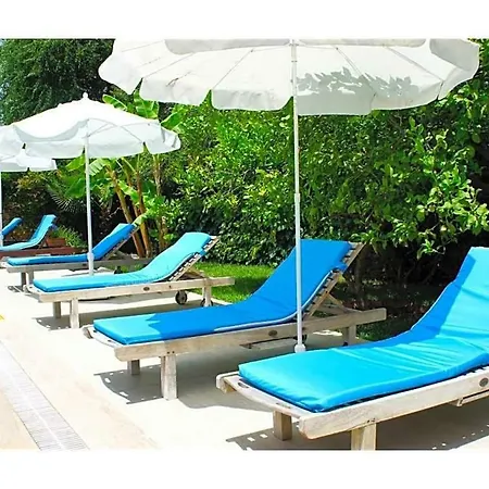 빌라 Sleeps 6 Pool Wifi